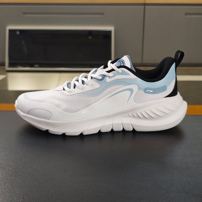 李宁男子跑鞋网面透气