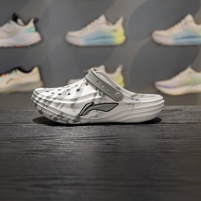 正品李宁苏打拖鞋男女款2026透气沙滩凉鞋洞洞鞋增高凉拖AGUW005