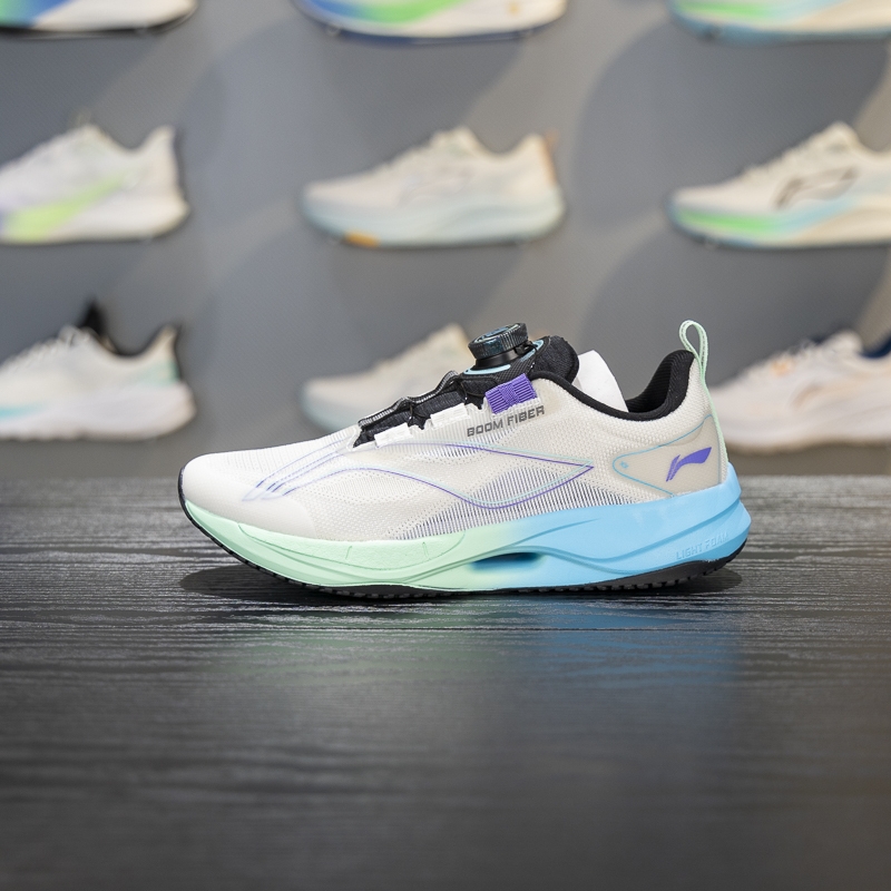 李宁四季通用减震回弹童跑步鞋