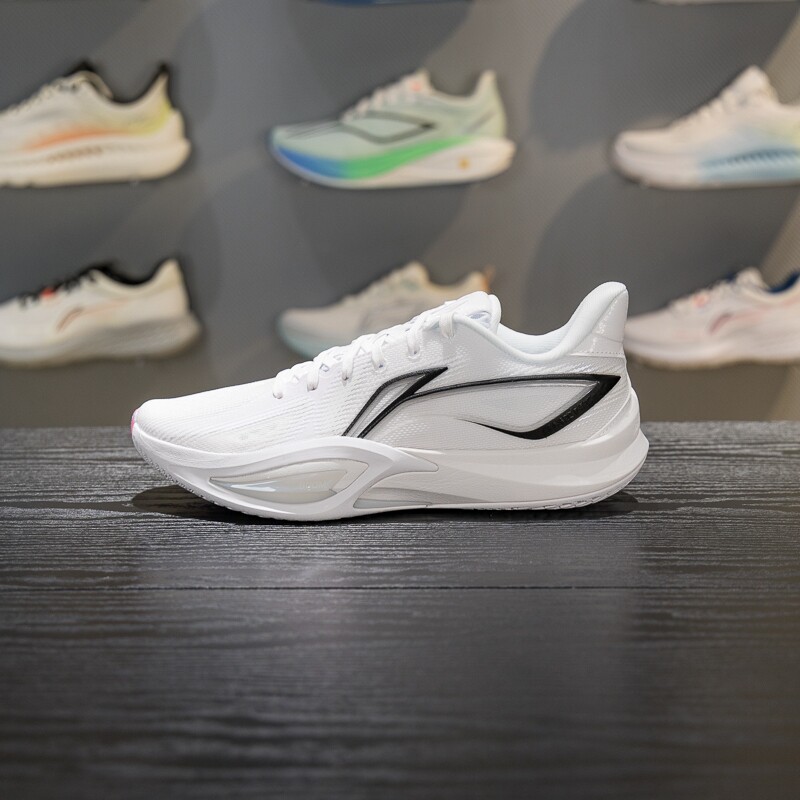 正品李宁闪凌3篮球鞋男鞋2026新款轻量高回弹实战运动鞋ABAW007