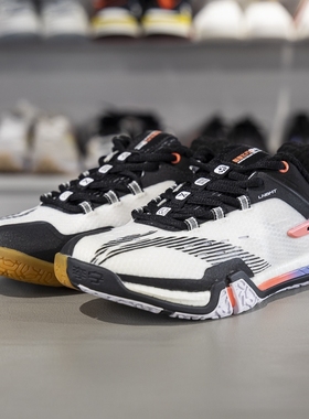 正品李宁羽毛球鞋 贴地飞行pro 男女大童运动鞋专业比赛鞋AYAR036