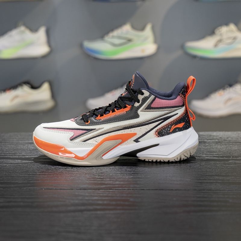 李宁四季通用减震回弹童篮球鞋