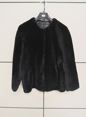 2025新款进口皮毛一体简约大气圆领短款外套23195