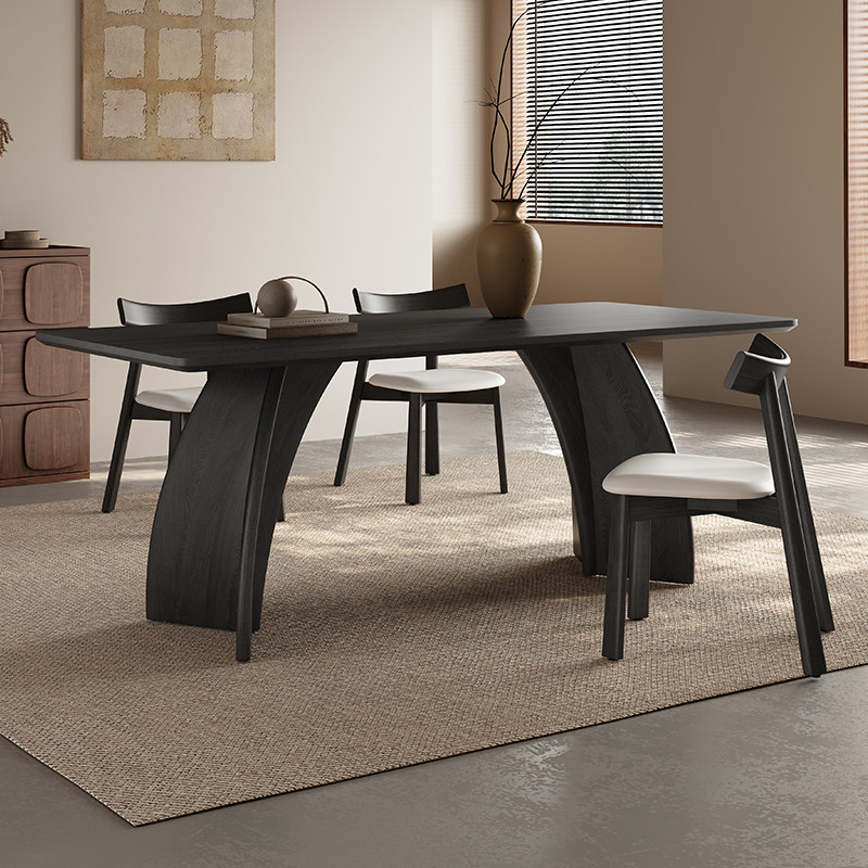 奥古斯特全实木玛奇朵餐桌