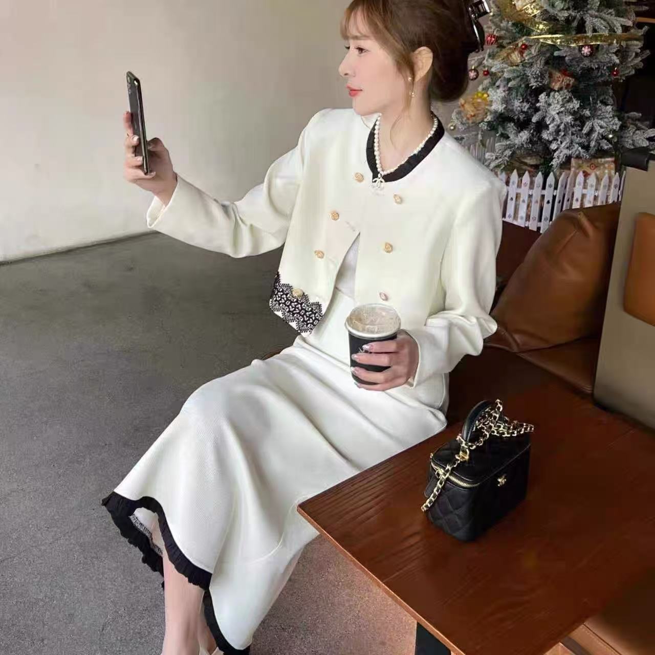 职场风修身显瘦套装J蕾丝边设计感上衣+高腰修身半身裙#26