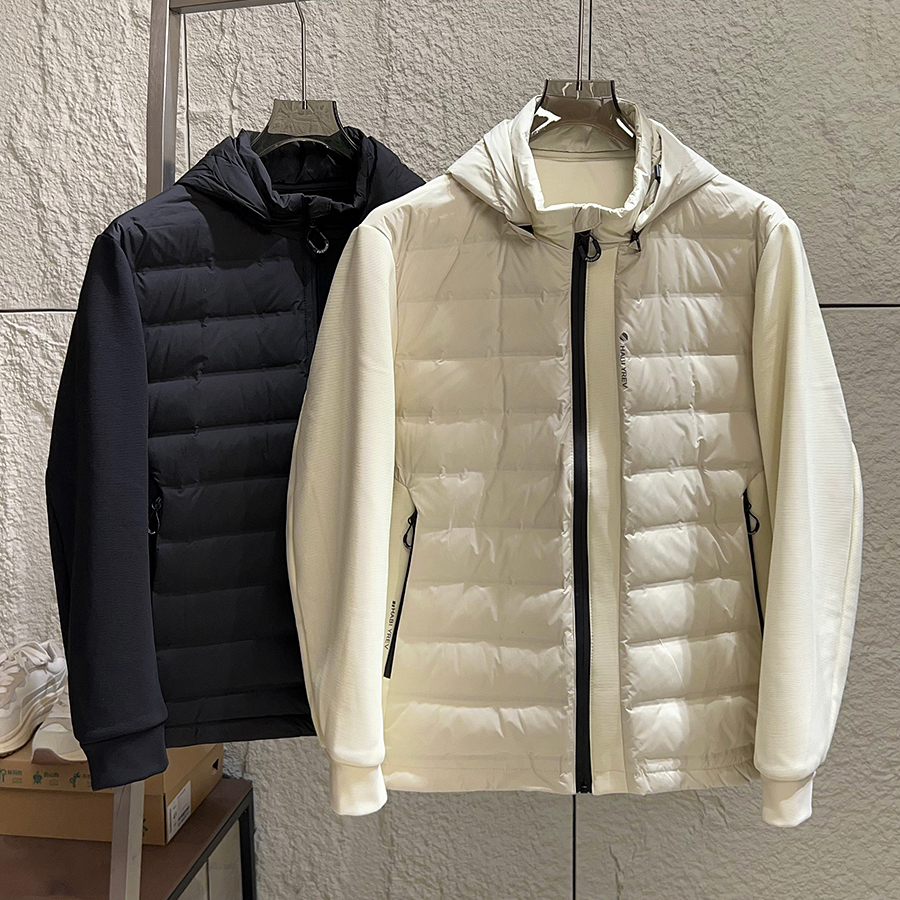 轻量化压胶充绒保暖连帽羽绒服