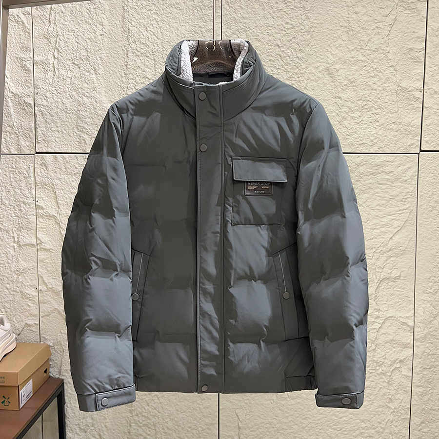 防风保暖轻商务休闲立领羽绒服