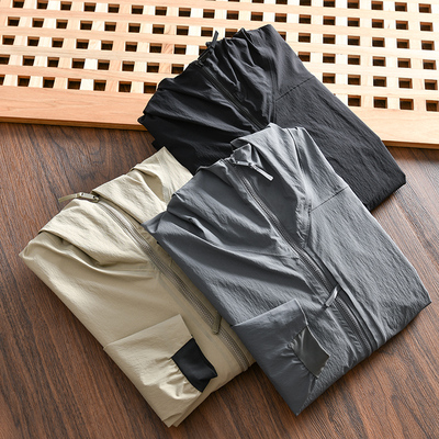 男士户外轻薄透气防泼水连帽夹克