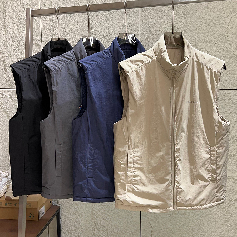 轻盈100绵羊毛填充立领马甲背心