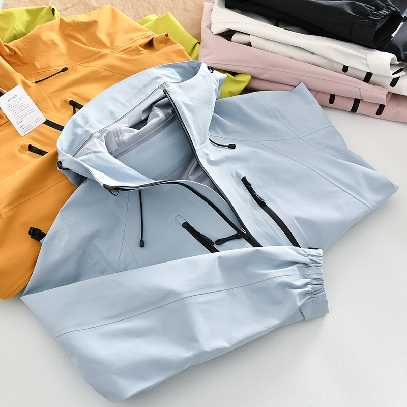 男女情侣款防风防水冲锋衣夹克