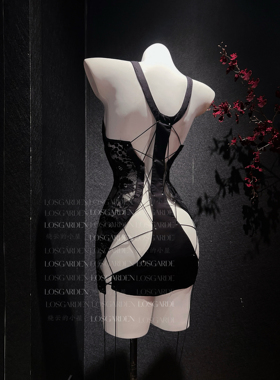 烧云「勾」原创*蜜桃臀控必入*女人味lu臀显型黑色蕾丝包臀裙女