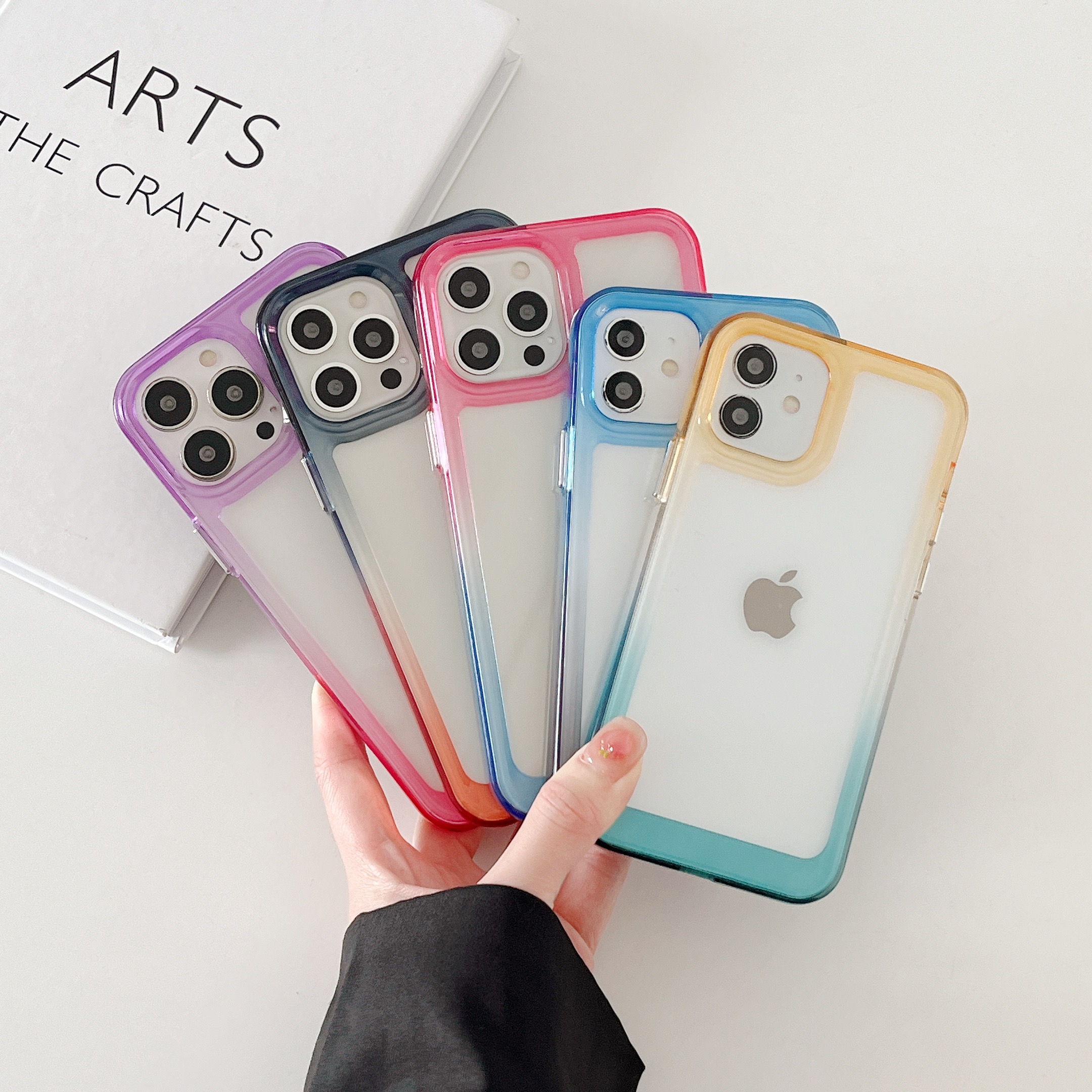 苹果15电镀不发黄彩边渐变色透明