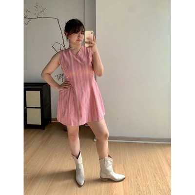 FishCake大码微胖 粉色小红格纹背心裙V领无袖连衣裙女胖MM春