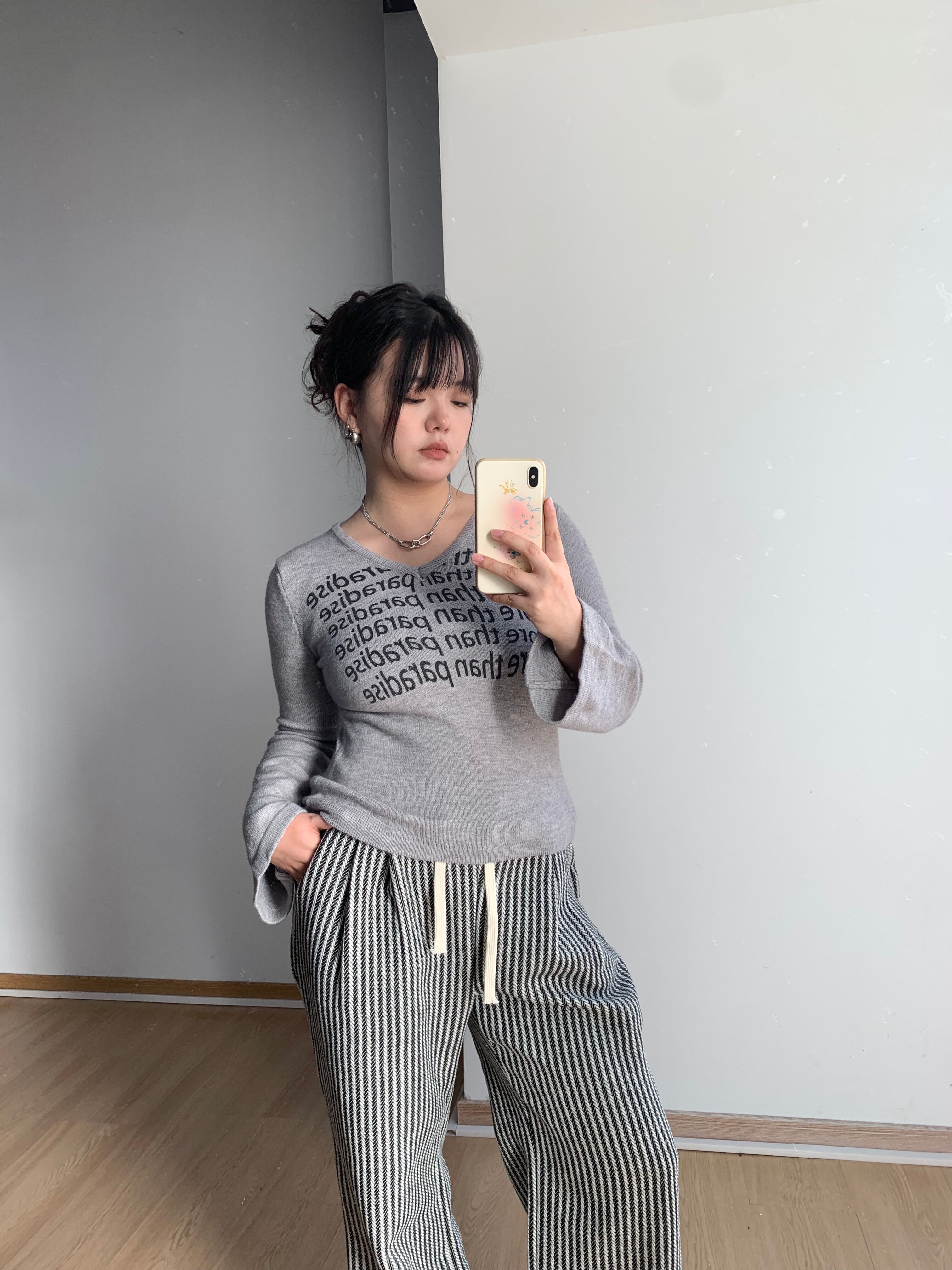 【七折清仓】大码微胖秋冬v领字母长袖套头打底内搭针织毛衣女