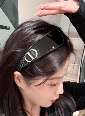 新款发箍墨镜女款高级感网红时髦潮酷拍照凹造型太阳眼镜防紫外线