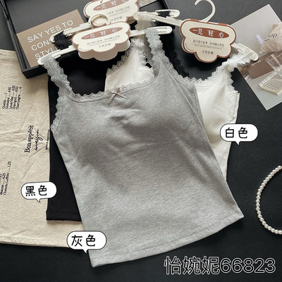 白色纯欲方领蕾丝花边吊带背心女