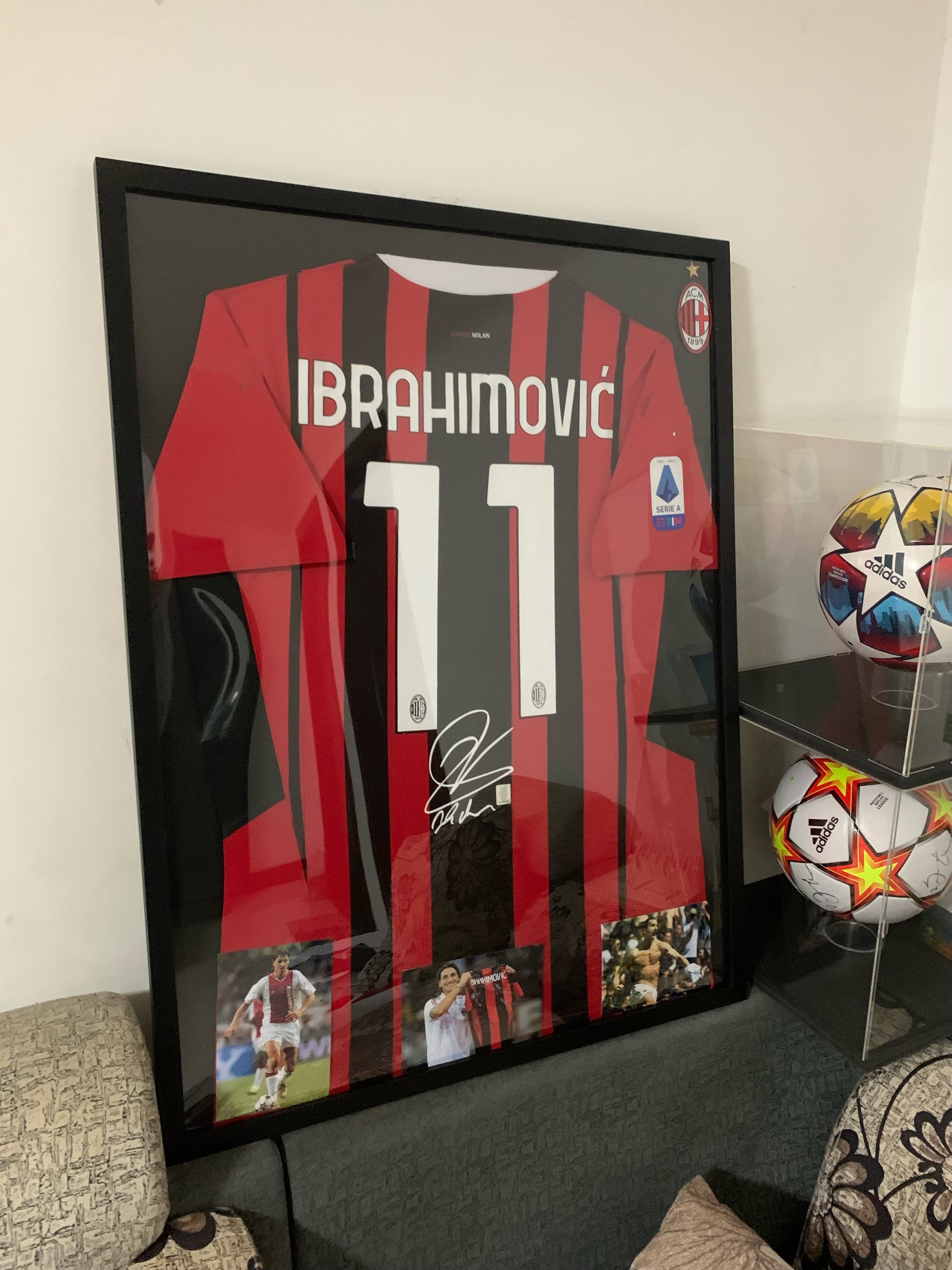 伊布签名球衣足球服裱框AC米兰伊布签名版裱框球衣框架装饰品