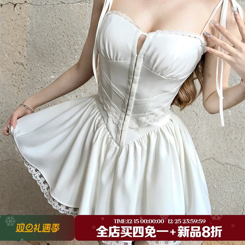 法式少女感纯欲蕾丝拼接吊带短裙