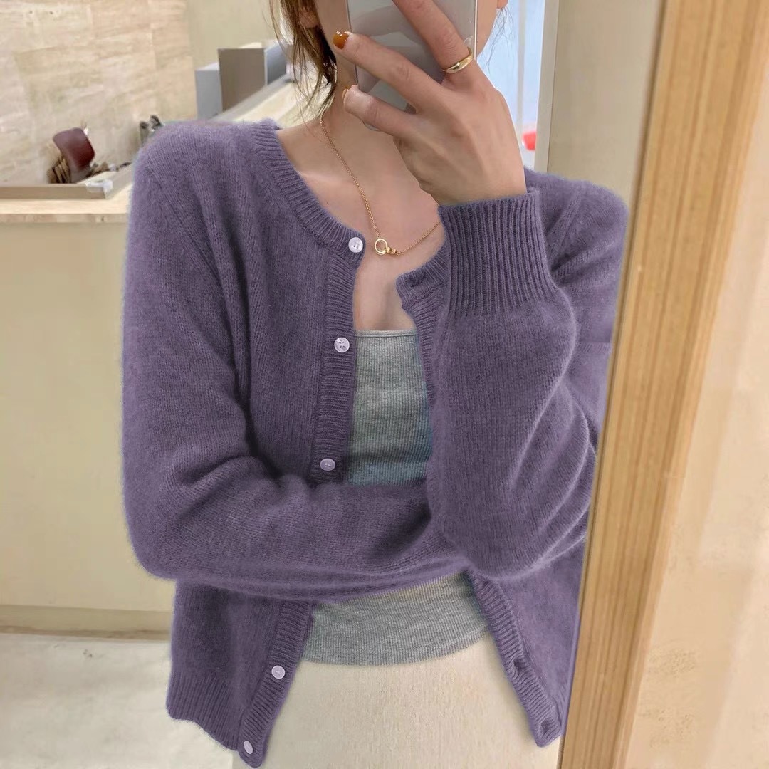 秋冬季新款韩版圆领紫色短款针织小款开衫宽松外穿软糯毛衣外套女
