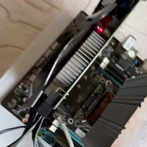 可维修X79主板E5-2660V2套装，件，功能正常，成色如议价