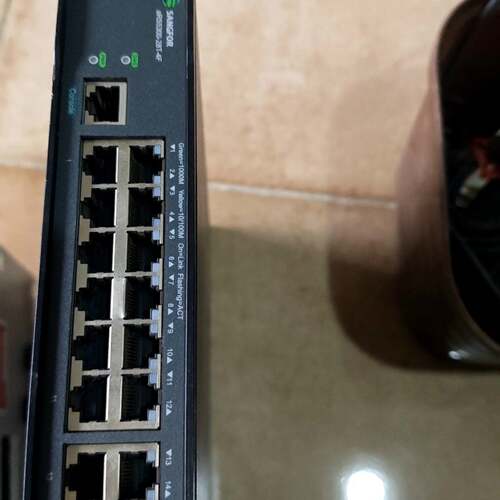 可维修安视系列aRS5300-28T-4F万兆盒式核心交换机，成色议价