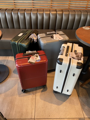 Японский элитный универсальный чемодан на колесиках для путешествий с молнией