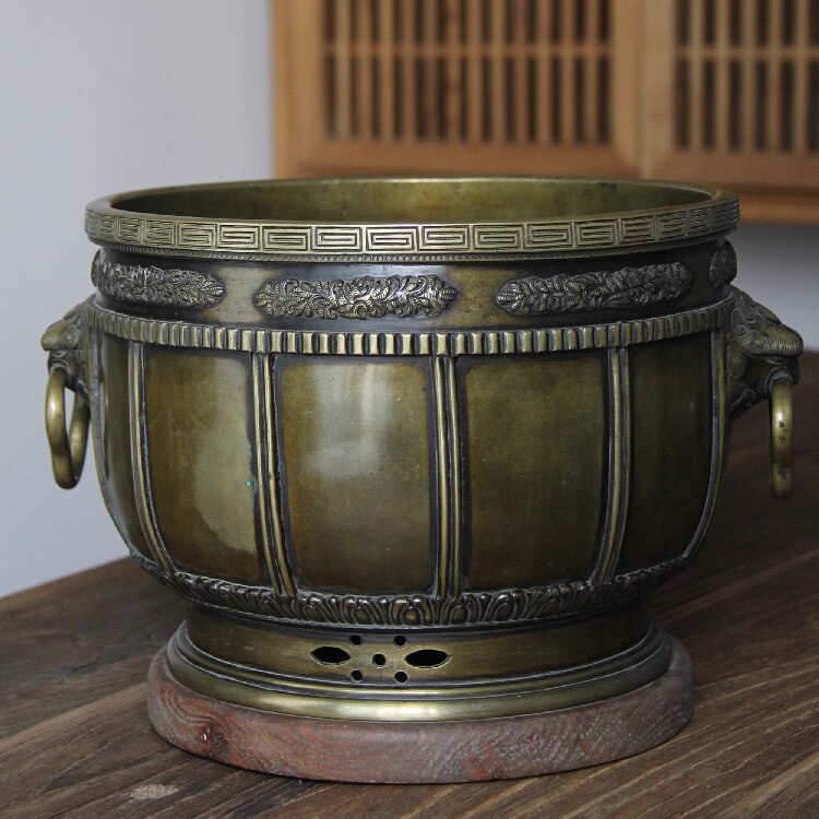 【秦藏阁】日本金工名家金屋五郎三郎兽耳浮雕纹纯铜火钵 碳炉