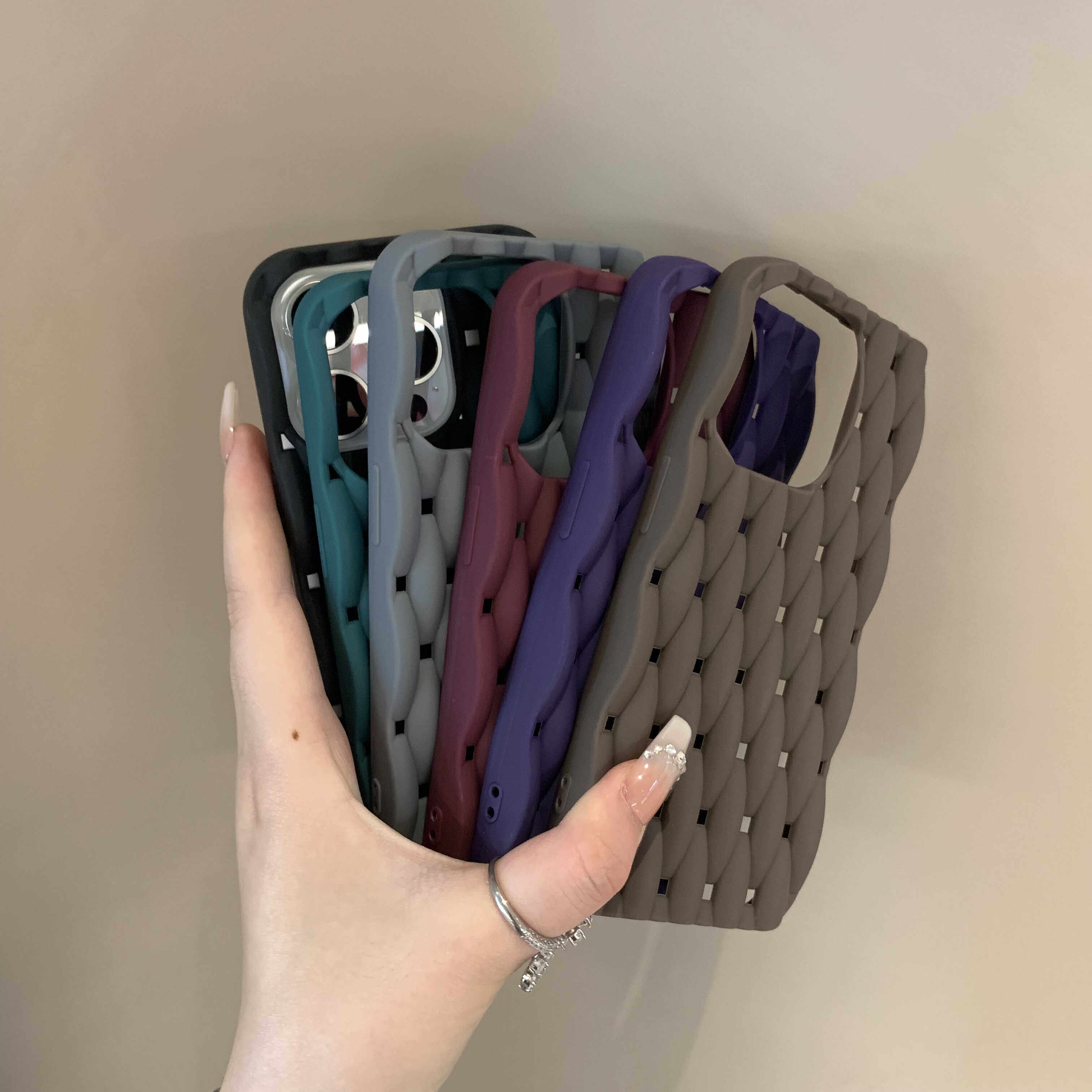 Summer Heat Dissipation Hollow Apple 16 Pro Max Case, Drop Resistant for iPhone 15, Suitable for New iPhone 14 Pro, Lace Soft Shell for 13, 12 Pro Max / 11, Korean and Japanese INS Minimalist Style, XR, Male and Female Silicone X