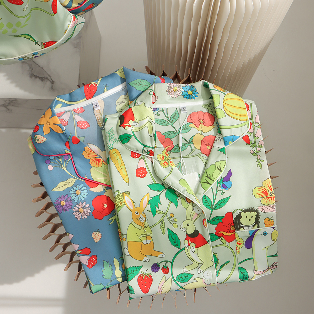 奢华感彼得兔印花女丝绸家居服