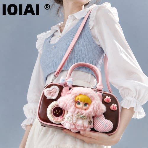 IOIAI秋冬新款单肩斜挎包包女生高颜值通勤手拎包手机包可爱礼物