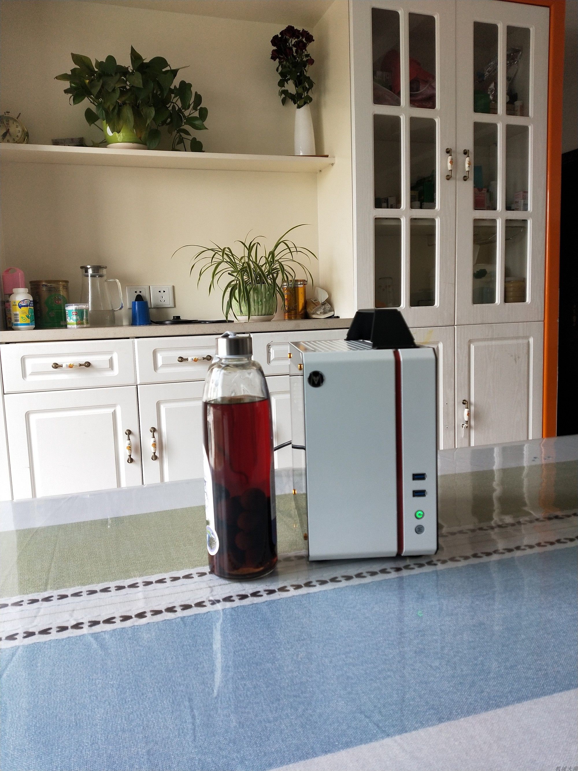 糖 非k39 u4 s3 肖邦【】手提便携侧透itx小机箱c24小方在类目 电脑硬件/显示器/电脑周边, 机箱中 - 来自Buy2taobao.com提供专业的淘宝代购服务