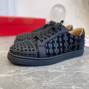 CL铆钉鞋子男2026春季新款低帮板鞋时尚百搭潮牌红底鞋印花夜店风