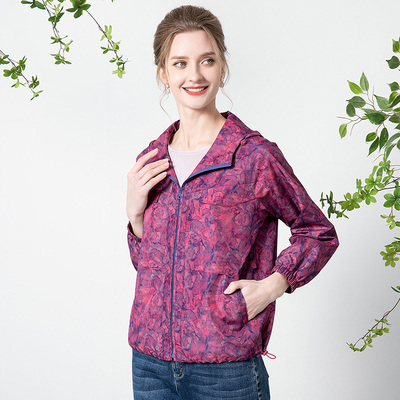 赏心岁月连帽短款休闲宽松风衣