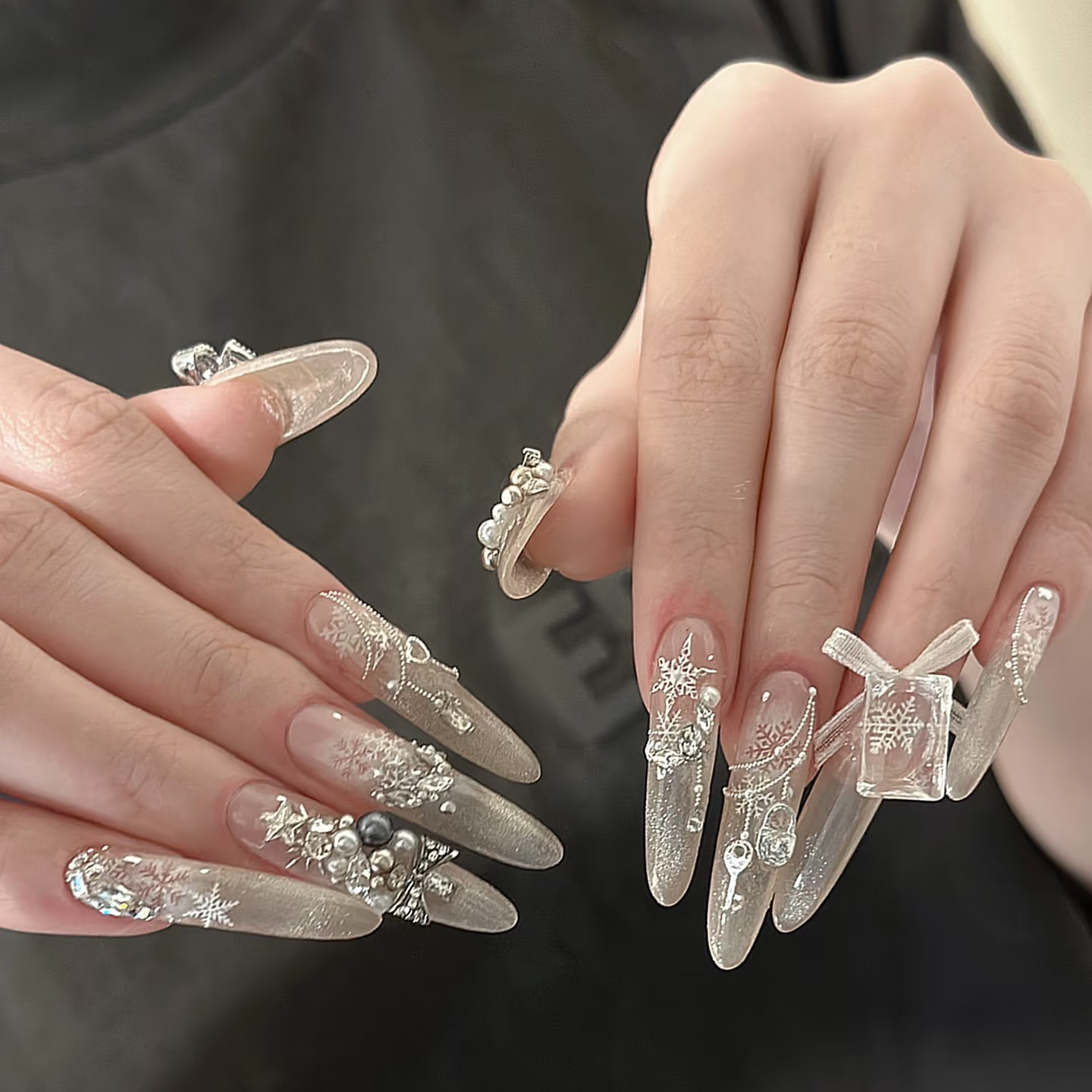 雪花钻闪闪清冷感穿戴甲