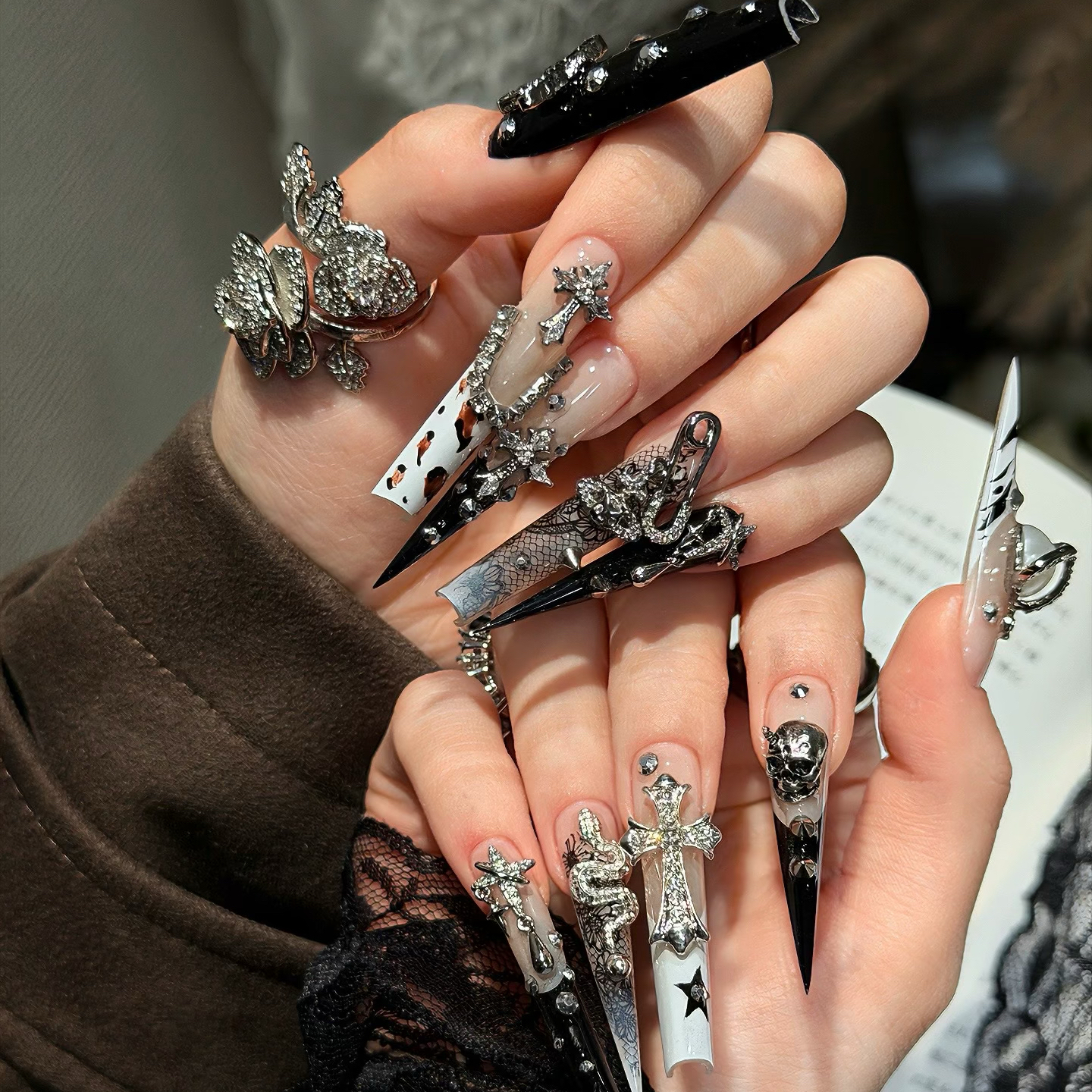 高级感气质纯手工穿戴甲重工辣妹