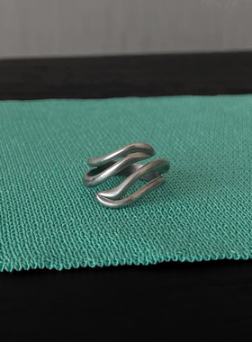 KIKO波纹造型纯银情侣戒指