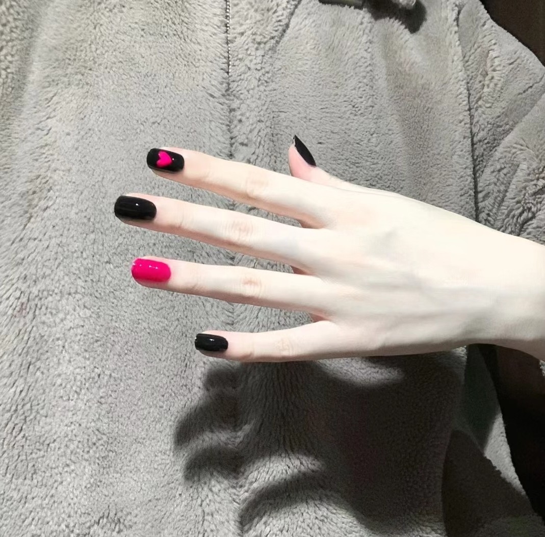 日常显白火龙果黑色爱心跳色简约夏日甜辣妹穿戴甲防水气质甲片,彩妆/香水/美妆工具,穿戴甲/甲片,淘宝优惠券,粉丝福利购,淘宝优惠卷