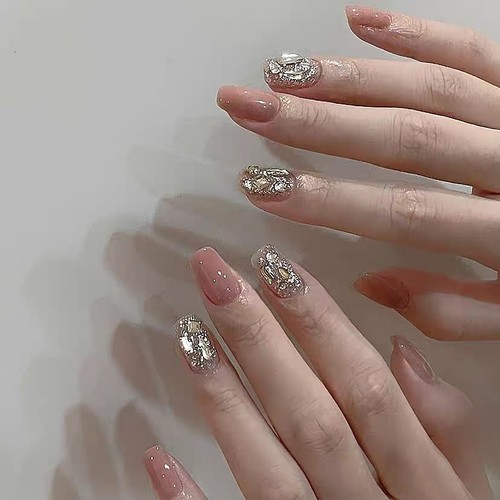 气质千金温柔肉桂裸色轻奢满钻假指甲贴片短款梯形可拆卸穿戴美甲