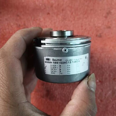 议价Baumer德国堡盟编码器CH-8501