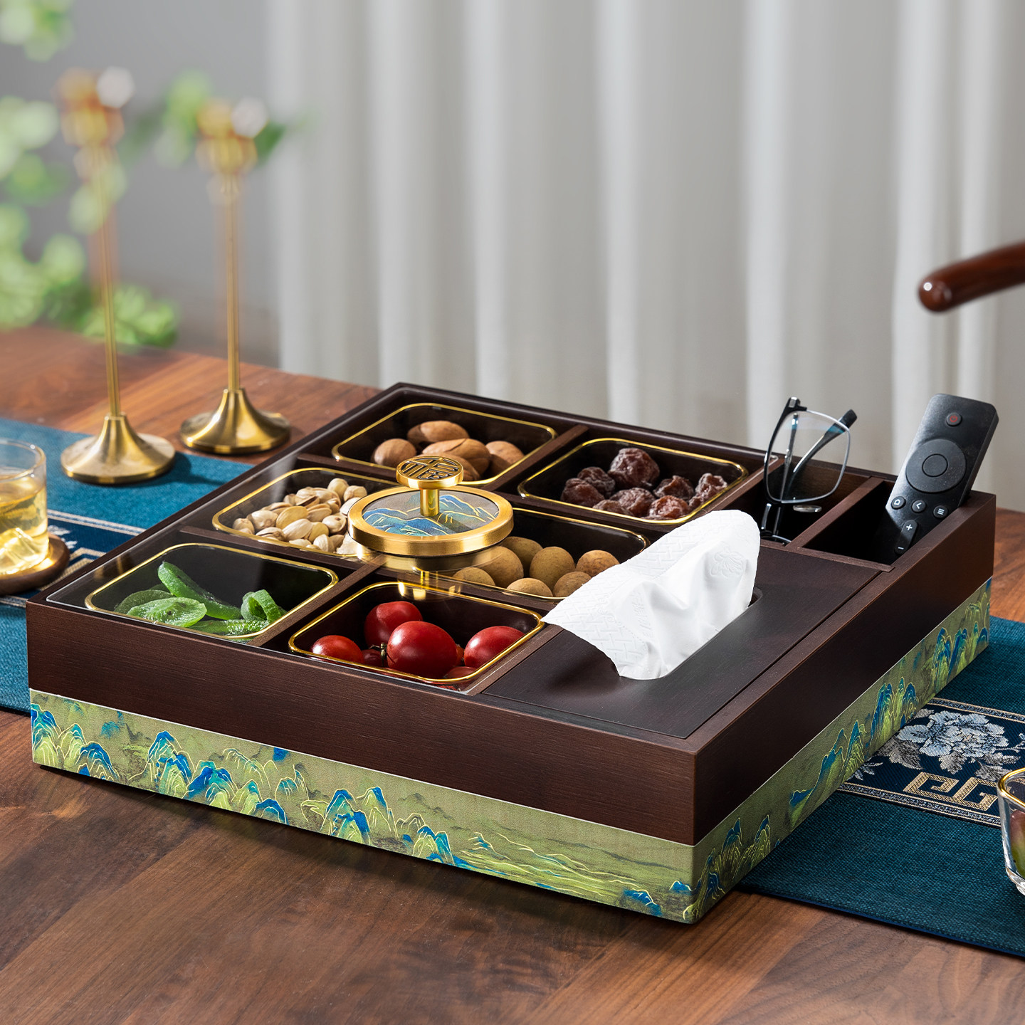 既是干果盘又是纸巾盒