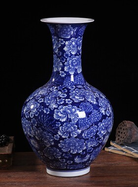 景德镇手绘汾水蓝底梅花赏瓶陶瓷新中式客厅家居工艺品博古架摆件