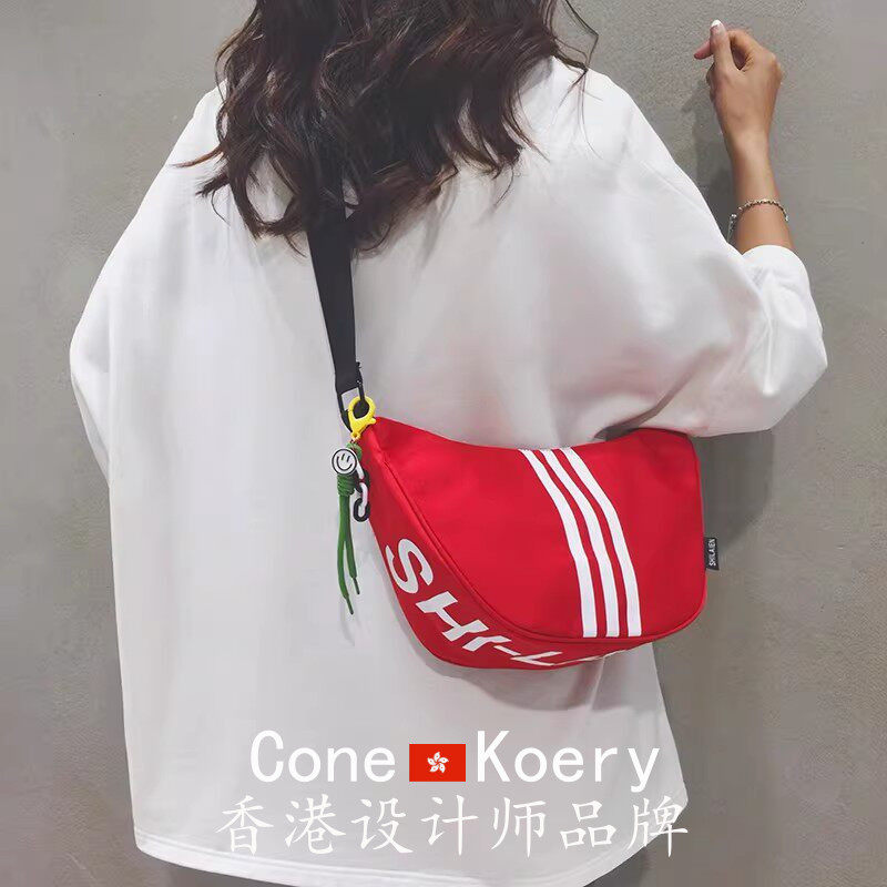 法国时尚帆布小包包新款轻便运动旅游饺子包休闲百搭单肩斜挎包