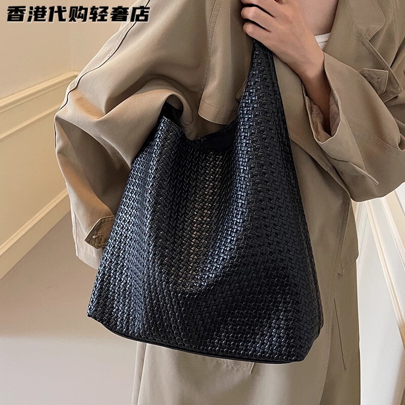 法国ZAMP高级感复古时尚托特包女包轻奢真皮通勤腋下包手提单肩包