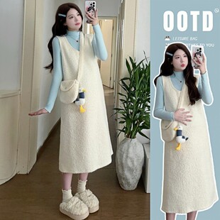 MDCW孕妇连衣裙秋冬季新款小个子韩系甜美加厚羊羔毛背心裙套装女