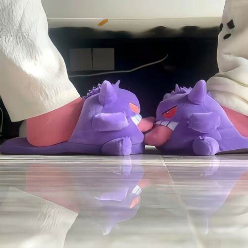 抽象拖鞋耿鬼毛绒拖鞋伊布恶魔保暖软底棉拖抽象情侣包头拖搞怪居