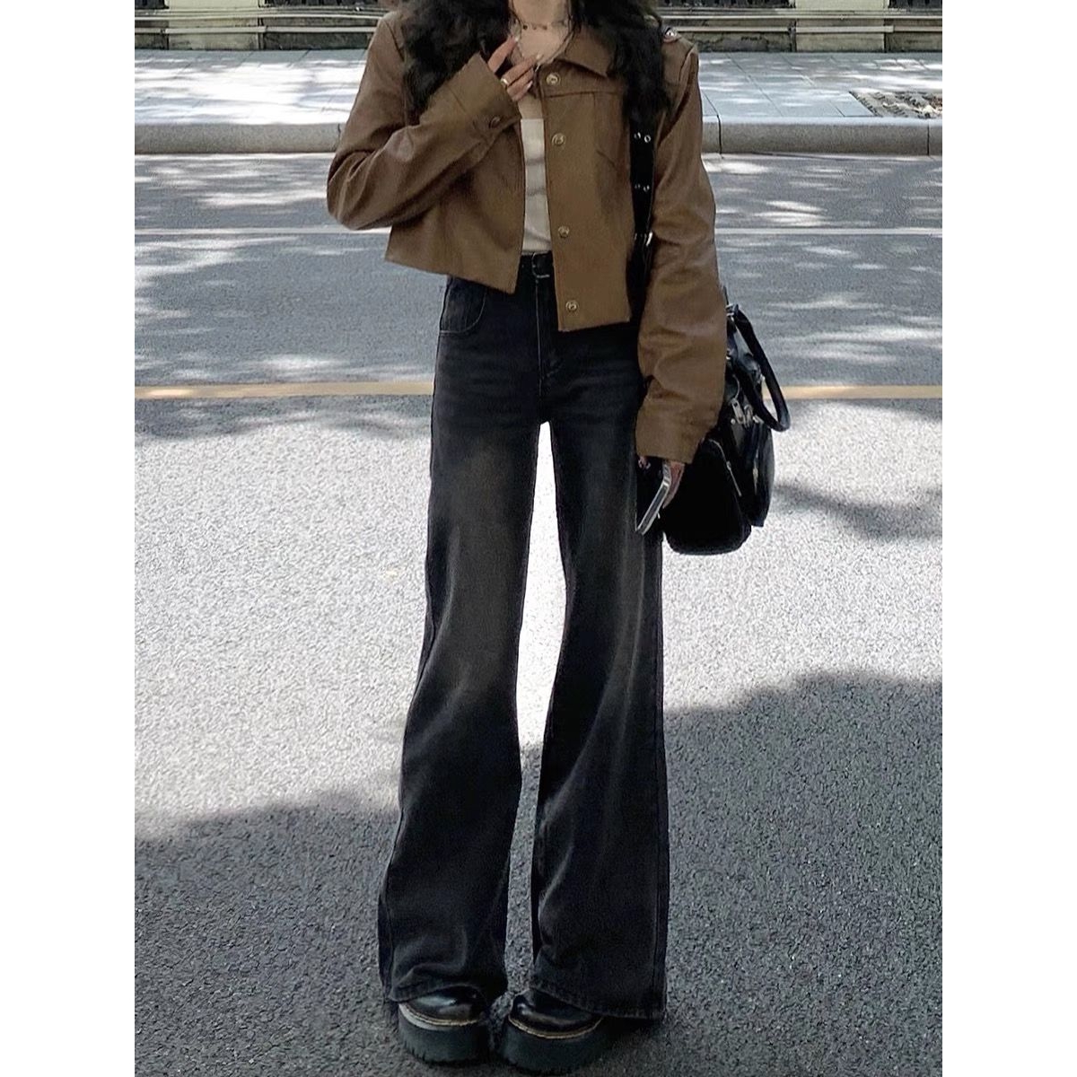 黑灰色不贴腿微喇叭牛仔裤女2025春季新款高腰显瘦宽松阔腿拖地裤
