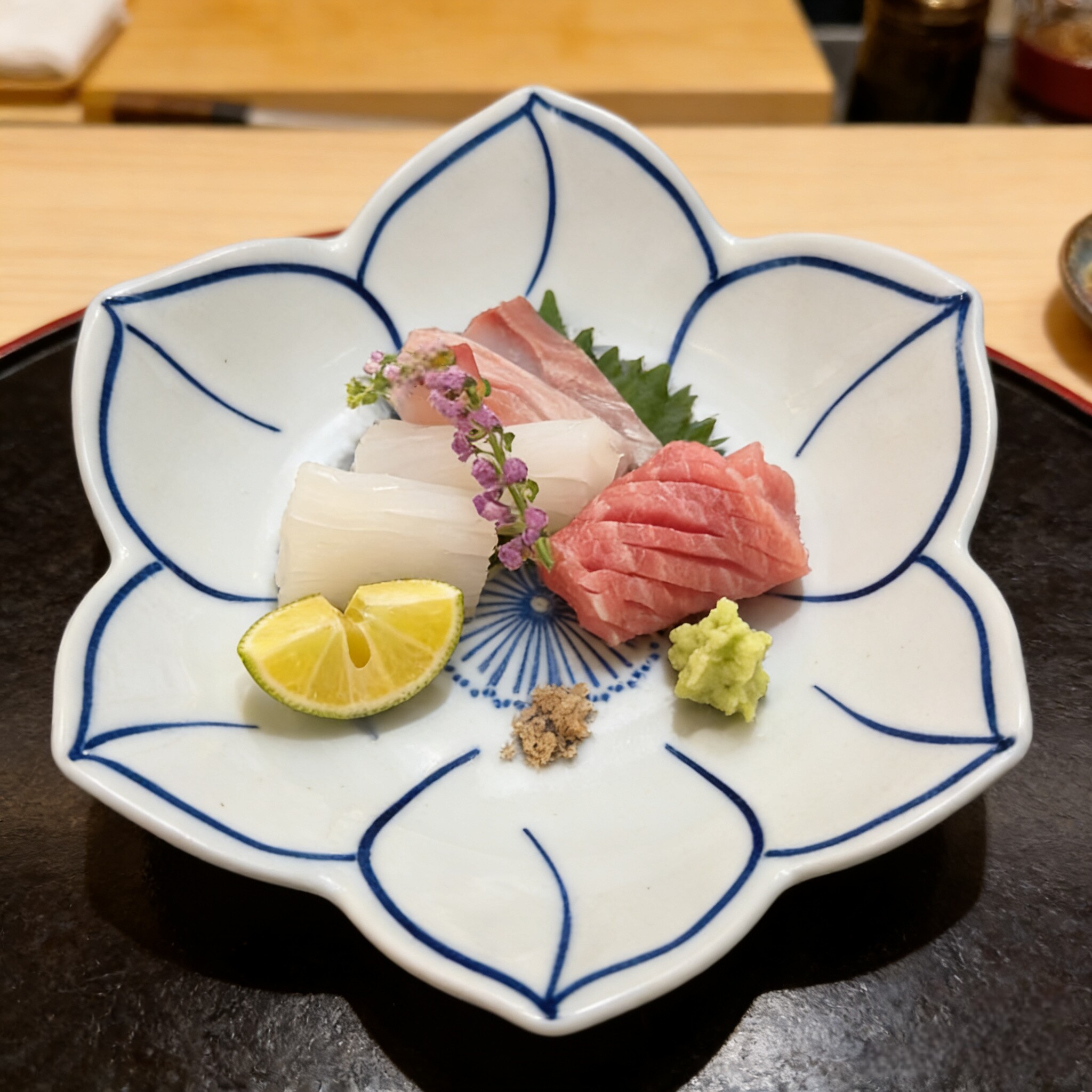 日式手绘青花莲花碟  日料酒店餐厅日料前菜盘家用陶瓷点心茶点盘