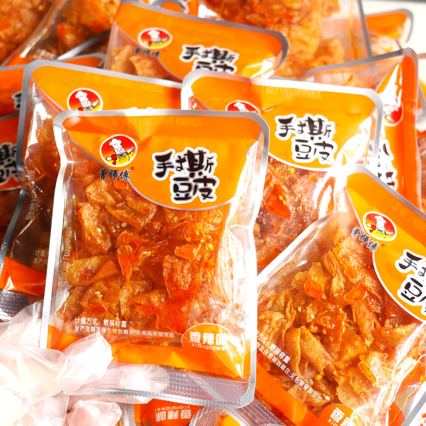 曾师傅手撕豆皮片辣条豆腐皮湖南特产麻辣小包装辣片散装儿时零食