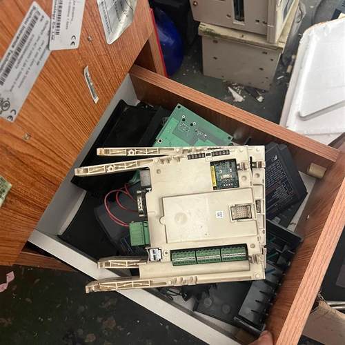 施耐德VW3A3501变频器控制器内部可编程卡 #Schne(请询价)