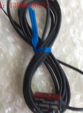 堡盟O200 GR-11211936L33P光电开关、库存了(请询价)